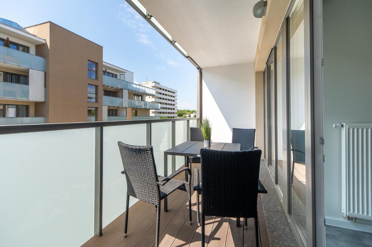 Green Sea Apartamenty Kasprowicza Колобжег Екстериор снимка